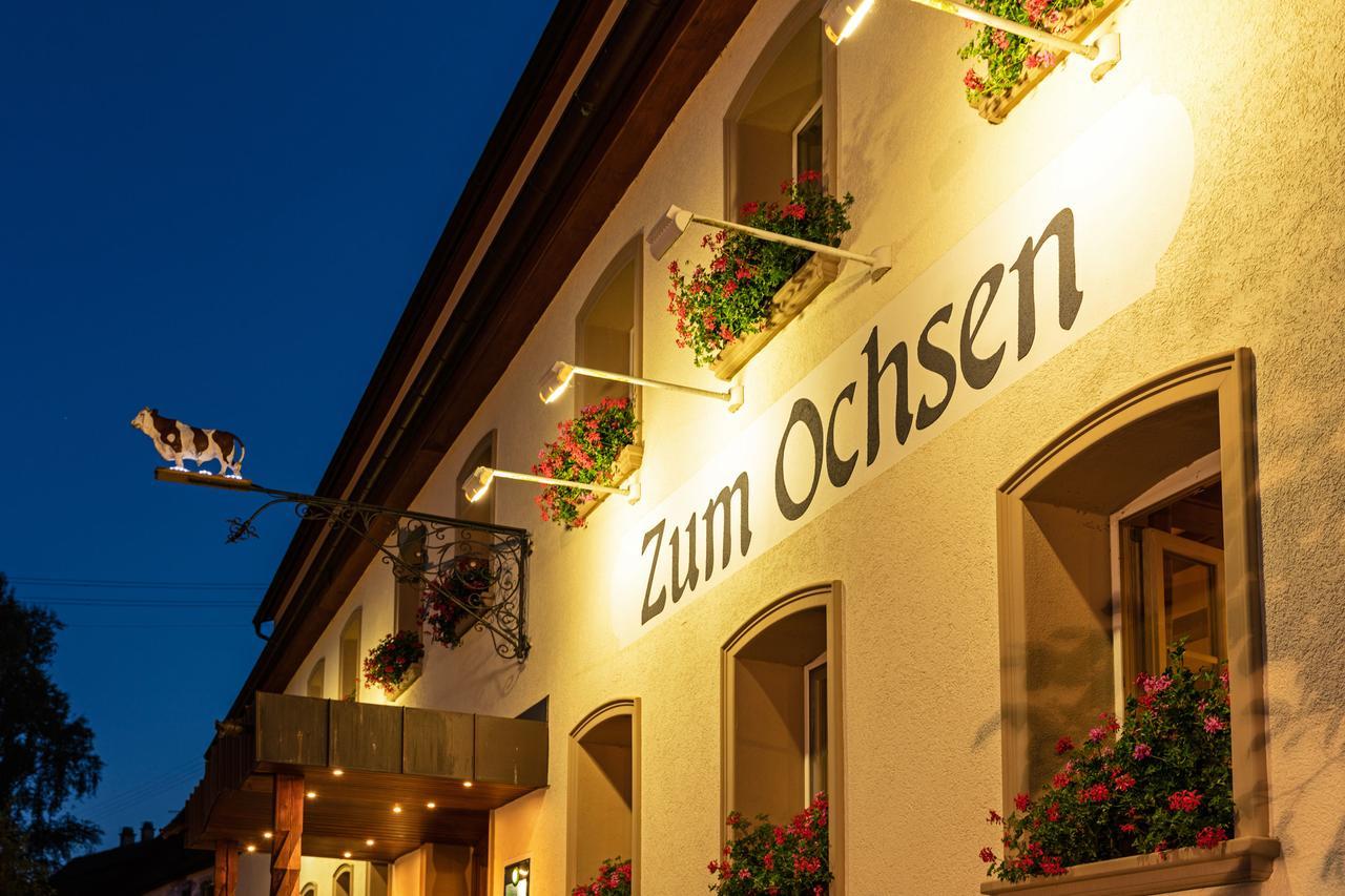 Gasthof - Hotel Zum Ochsen Gmbh Berghulen Bagian luar foto