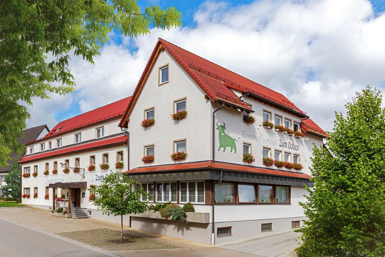 Gasthof - Hotel Zum Ochsen Gmbh Berghulen Bagian luar foto