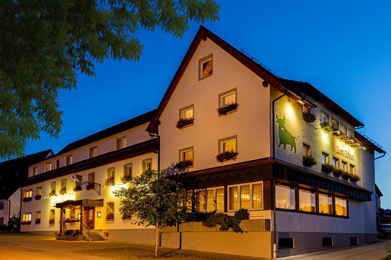 Gasthof - Hotel Zum Ochsen Gmbh Berghulen Bagian luar foto