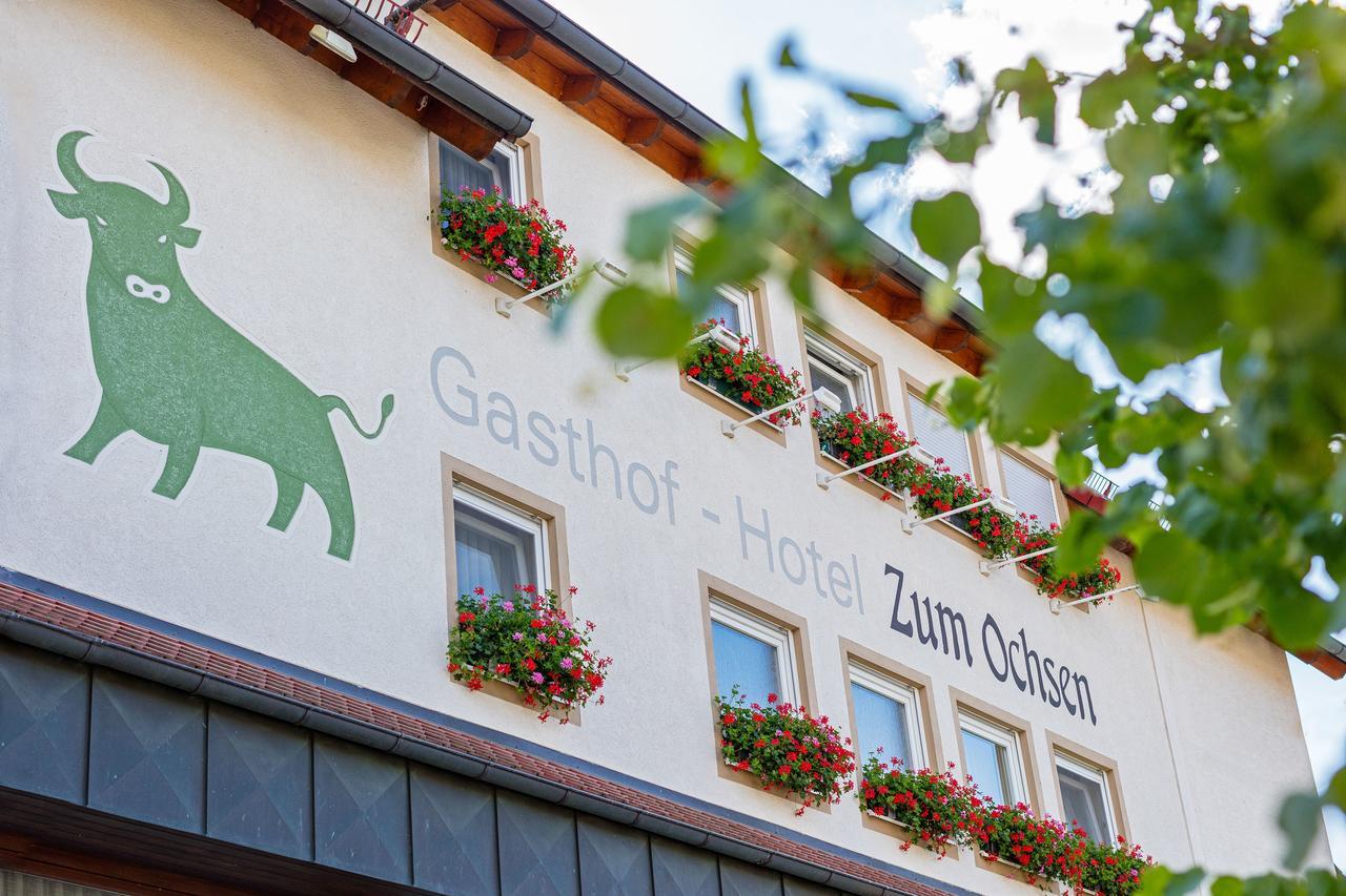 Gasthof - Hotel Zum Ochsen Gmbh Berghulen Bagian luar foto