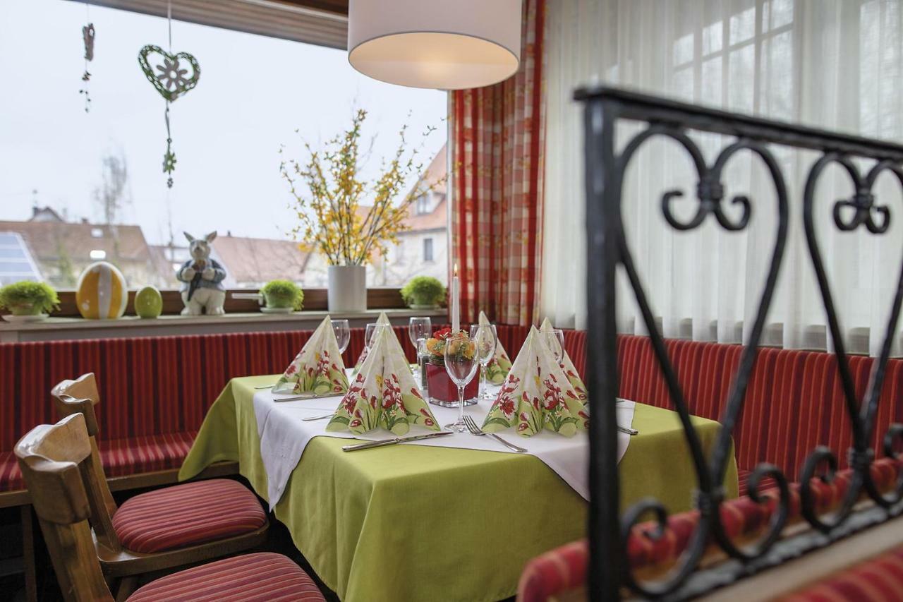 Gasthof - Hotel Zum Ochsen Gmbh Berghulen Bagian luar foto